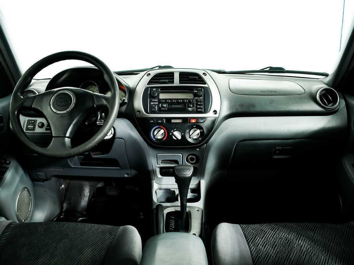 Купить Toyota RAV4 с пробегом. Фото: #10