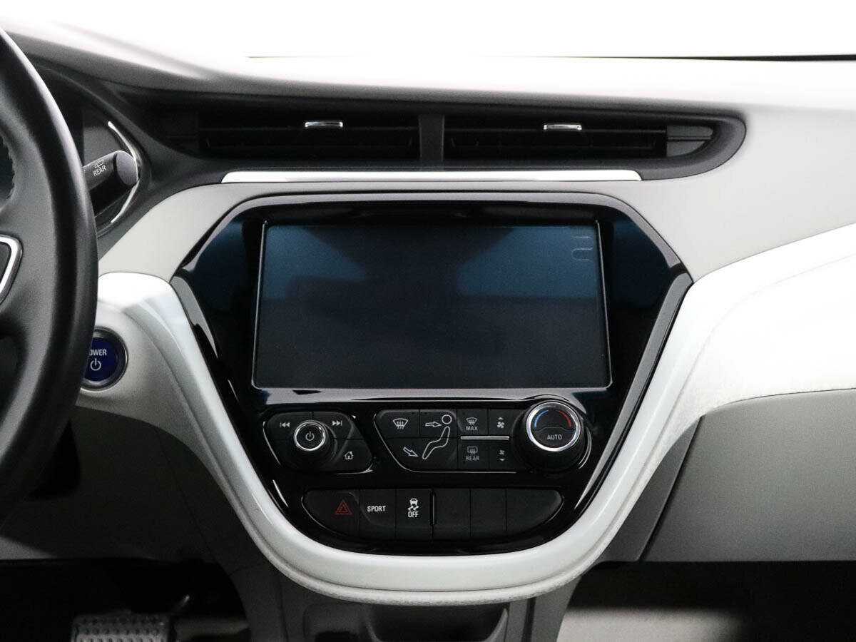 Купить Chevrolet Bolt с пробегом. Фото: #15
