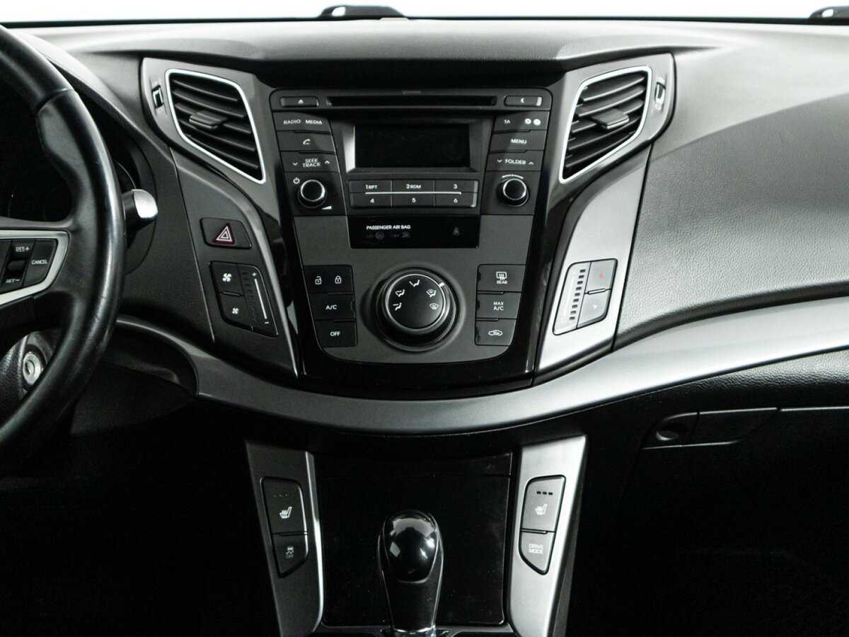 Купить Hyundai i40 с пробегом. Фото: #13