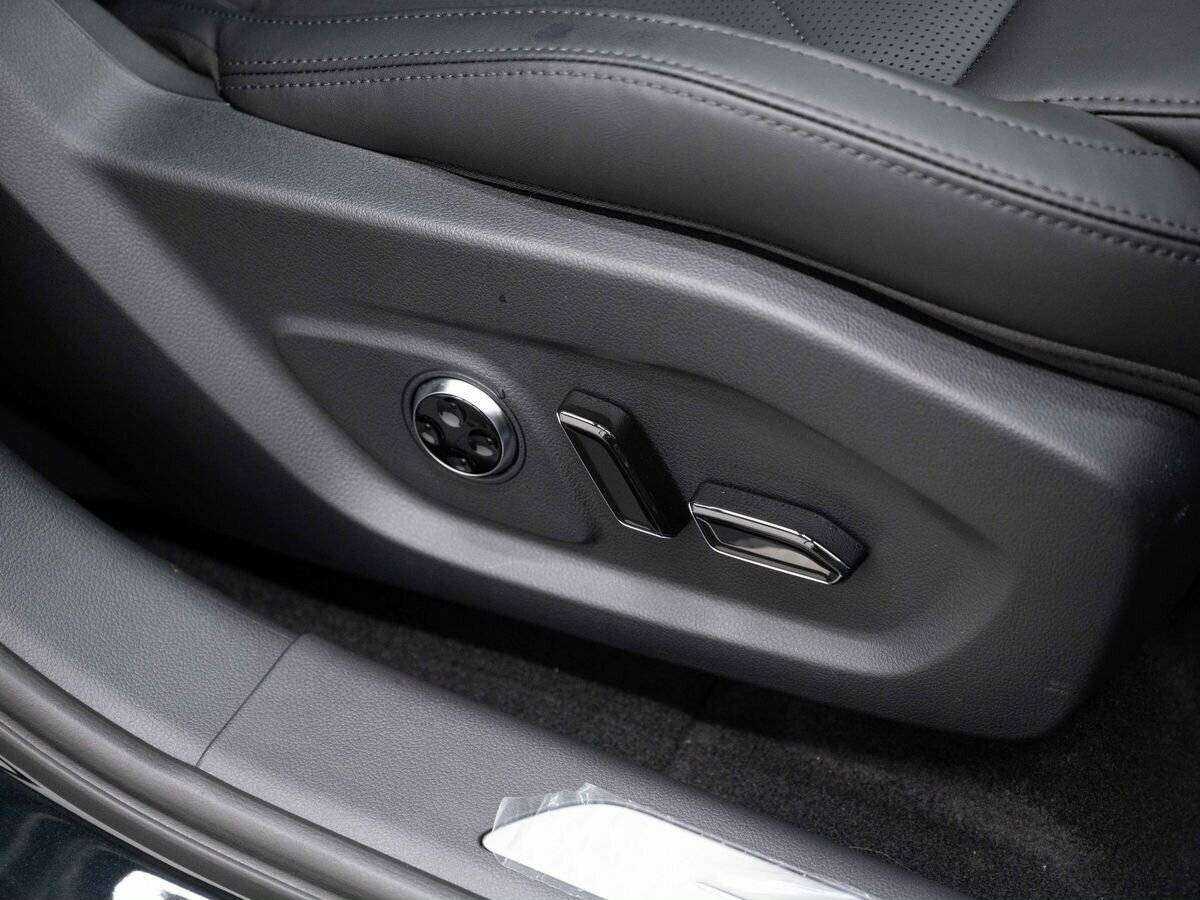Купить Voyah Free с пробегом. Фото: #14