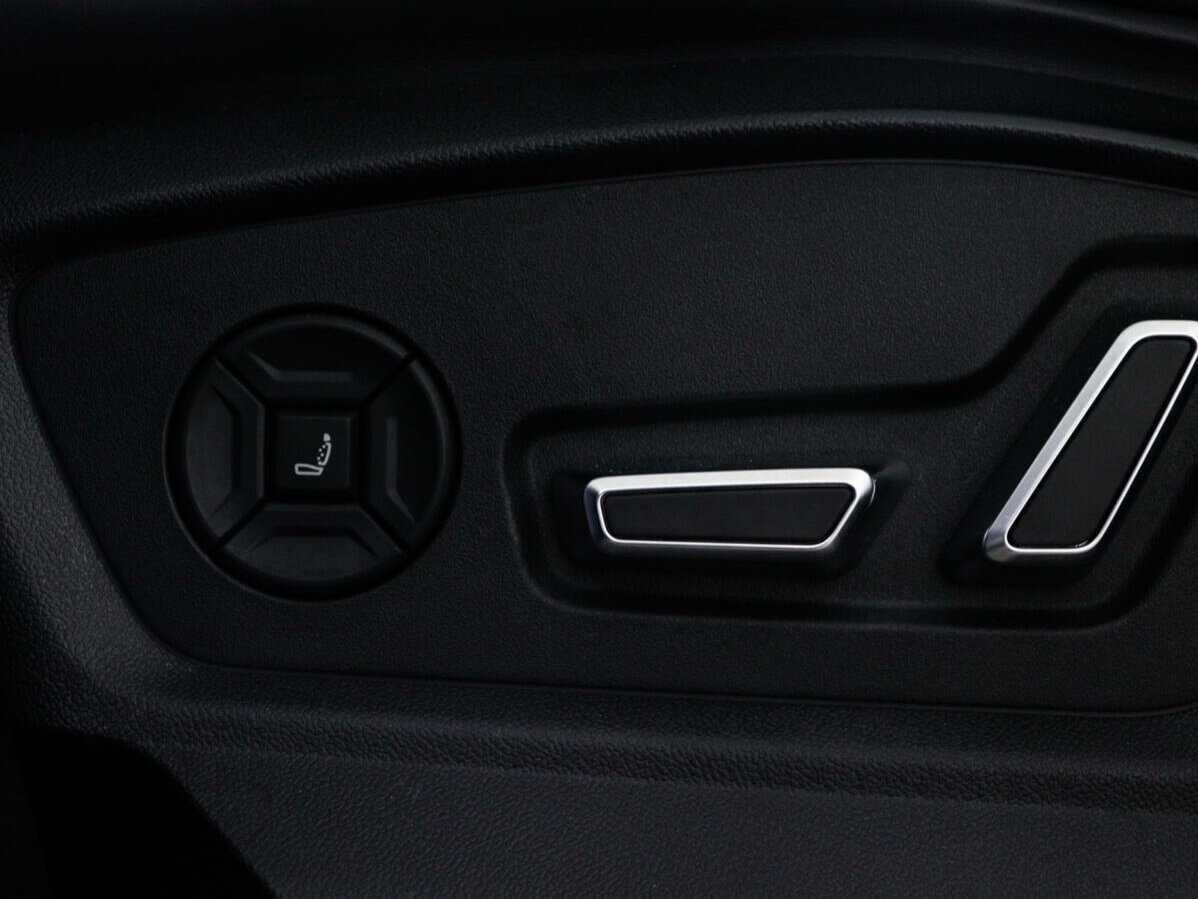 Купить Audi Q8 с пробегом. Фото: #18