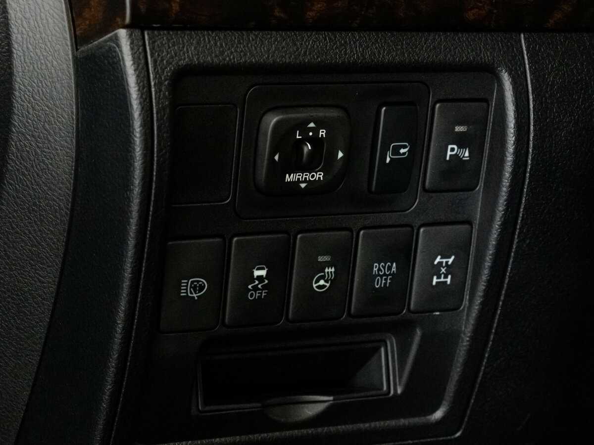 Купить Toyota Land Cruiser с пробегом. Фото: #25