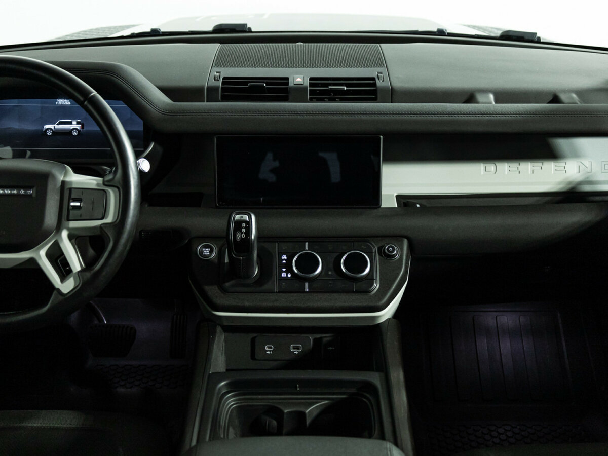 Купить Land Rover Defender с пробегом. Фото: #10