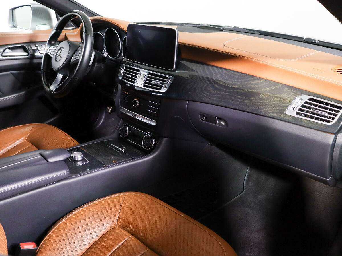 Купить Mercedes-Benz CLS с пробегом. Фото: #7