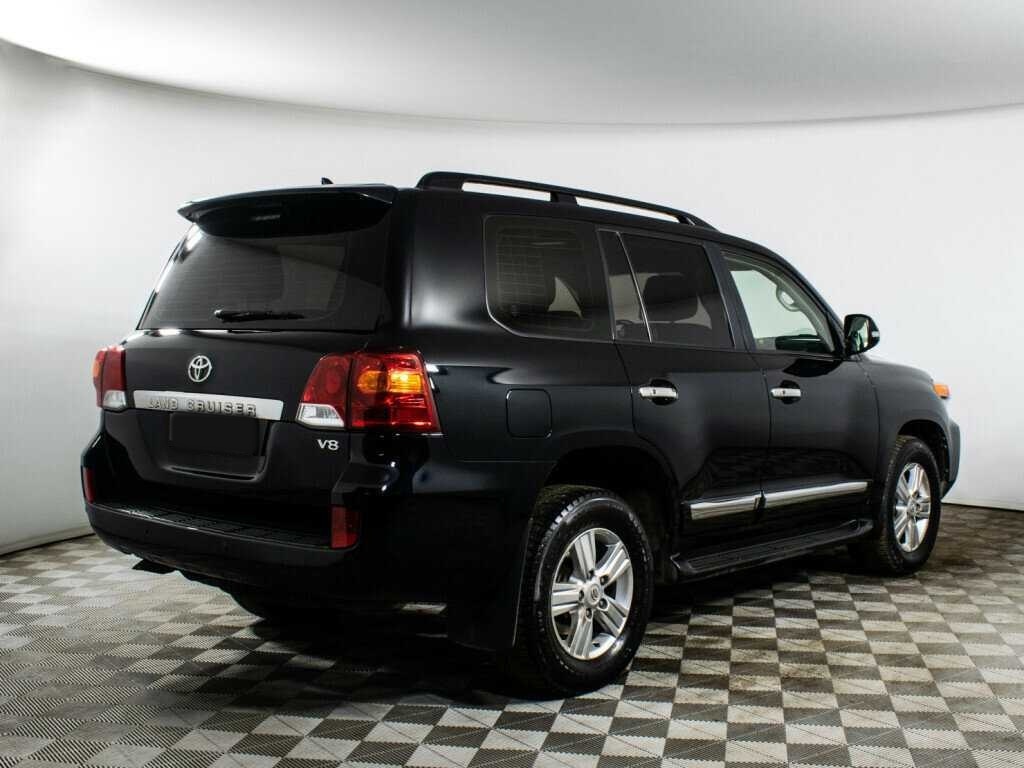 Купить Toyota Land Cruiser с пробегом. Фото: #4