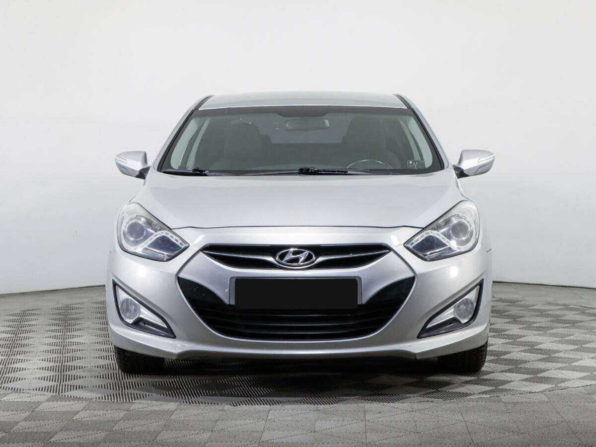Купить Hyundai i40 с пробегом. Фото: #1