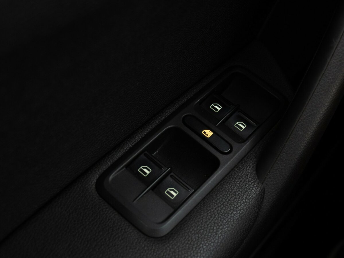 Купить Skoda Yeti с пробегом. Фото: #16