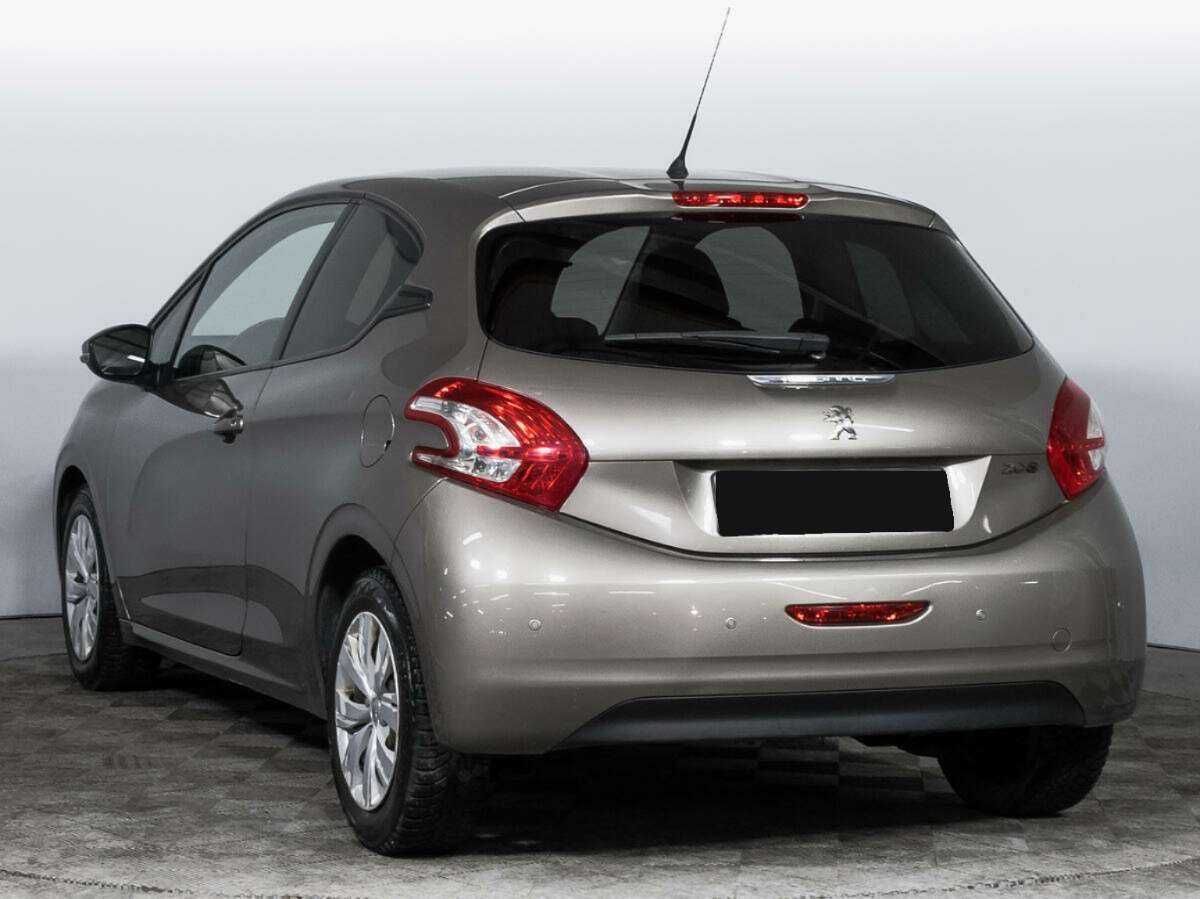 Купить Peugeot 208 с пробегом. Фото: #6