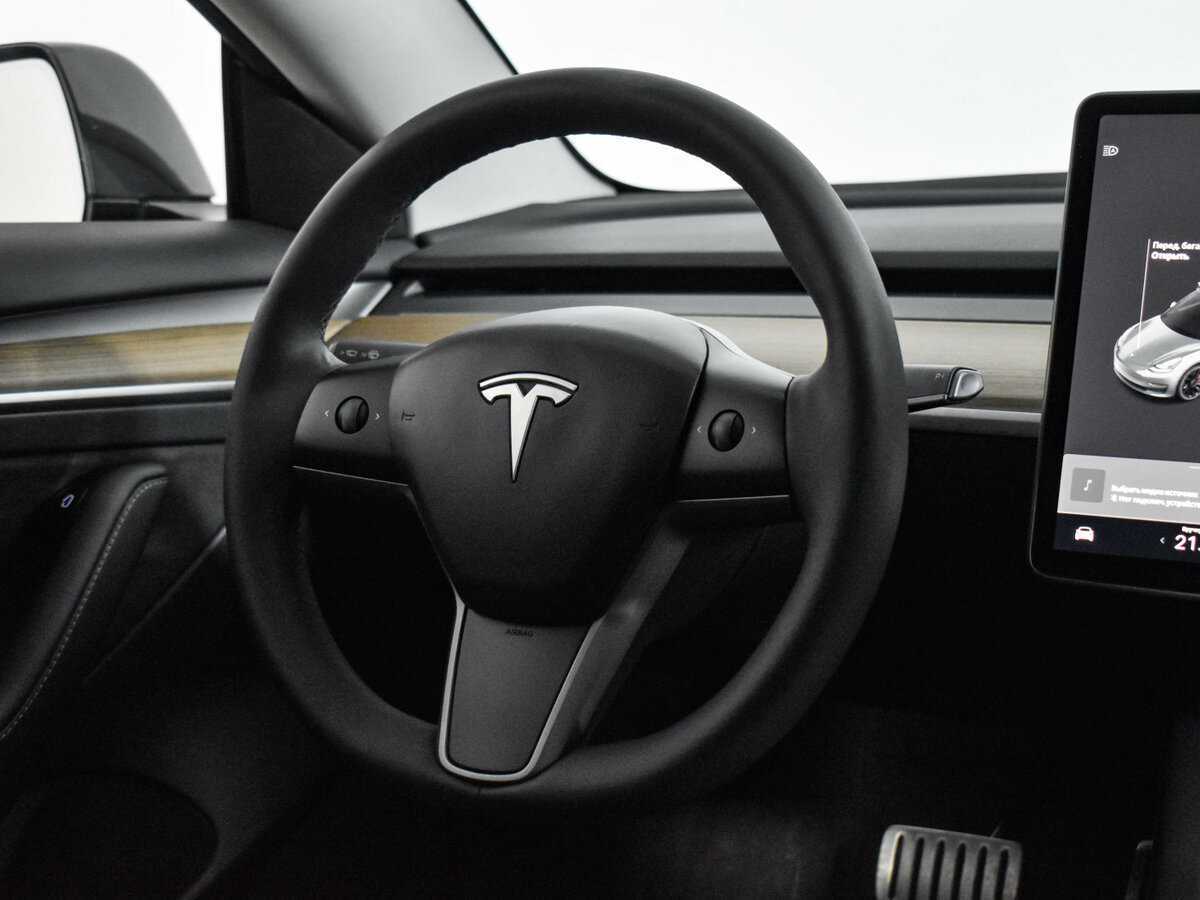 Купить Tesla Model 3 с пробегом. Фото: #16