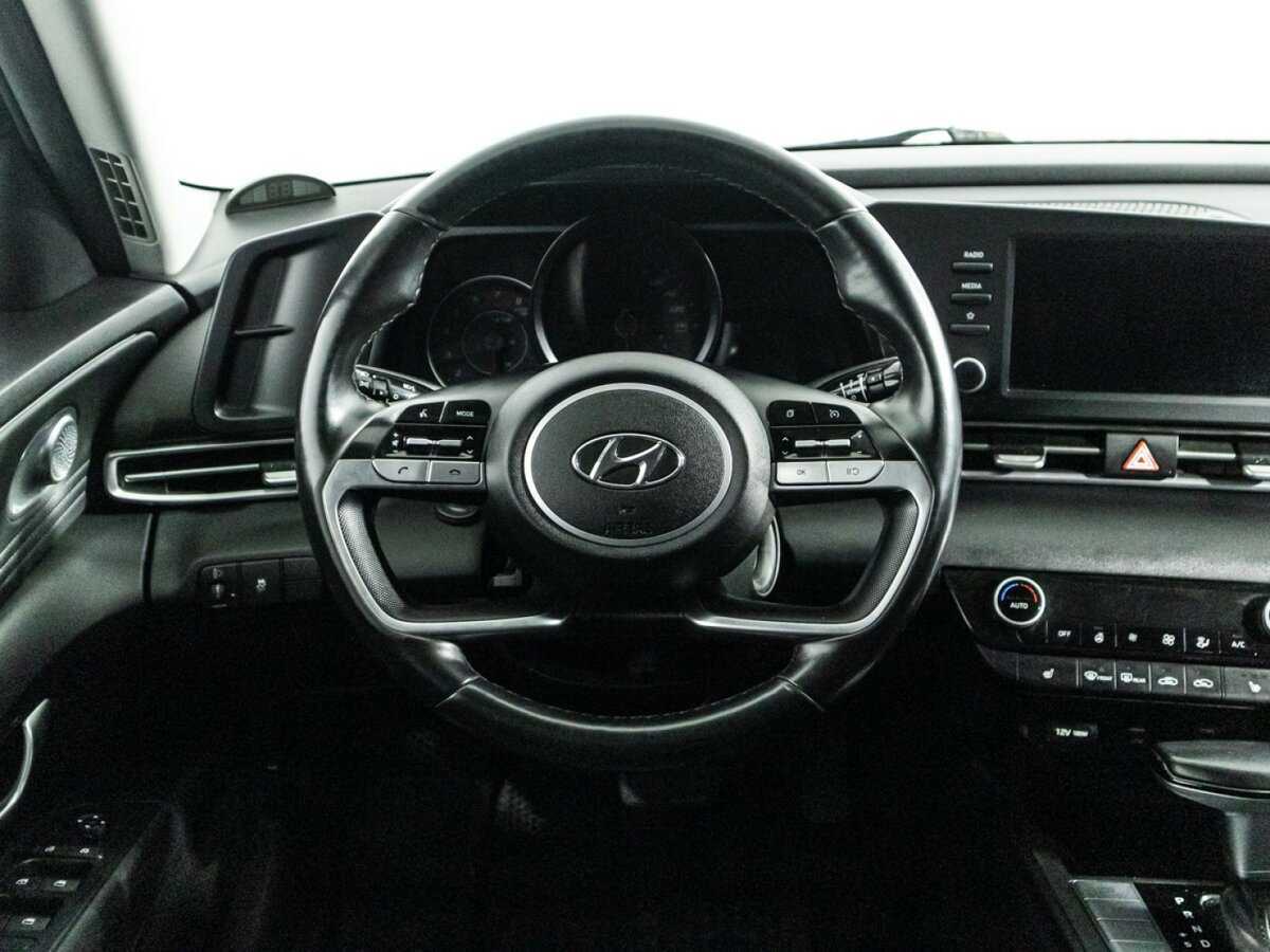 Купить Hyundai Elantra с пробегом. Фото: #16