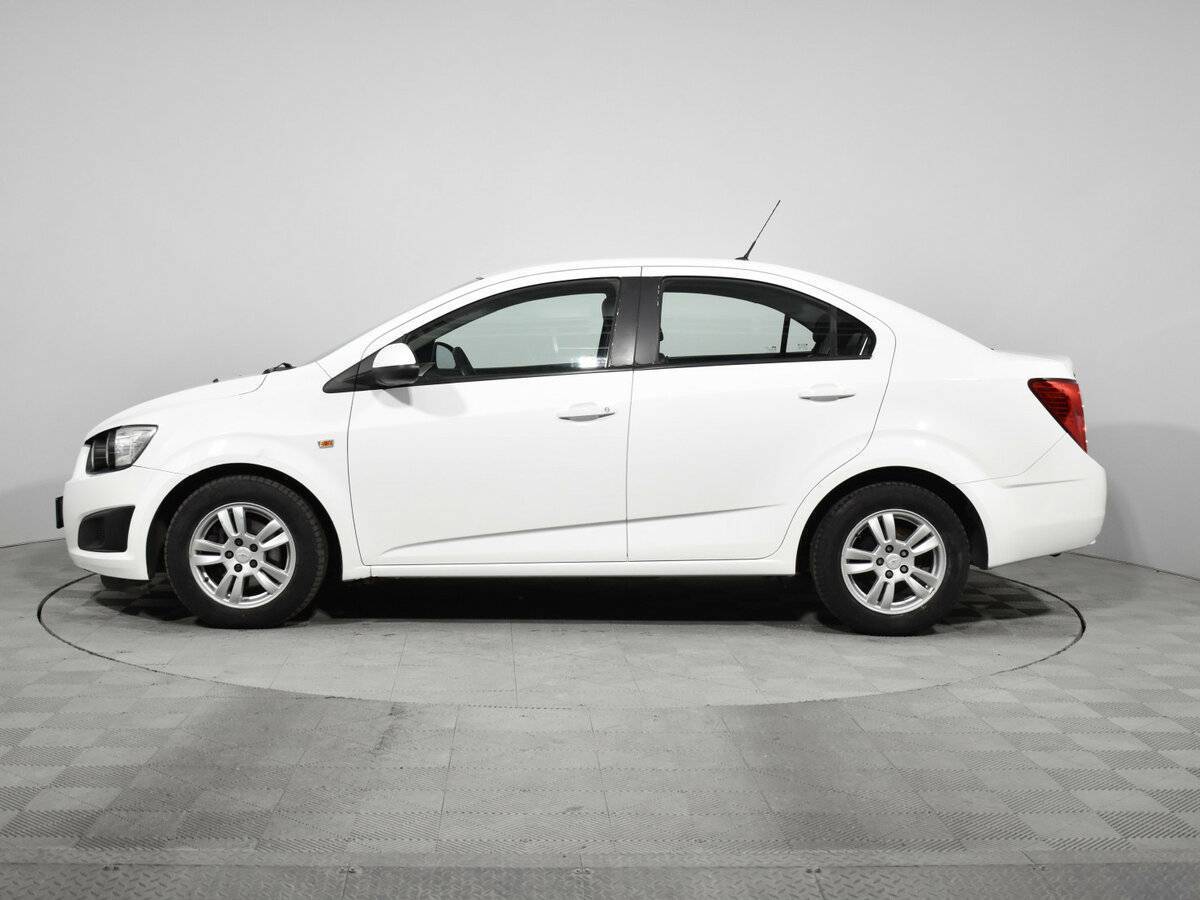 Купить Chevrolet Aveo с пробегом. Фото: #7
