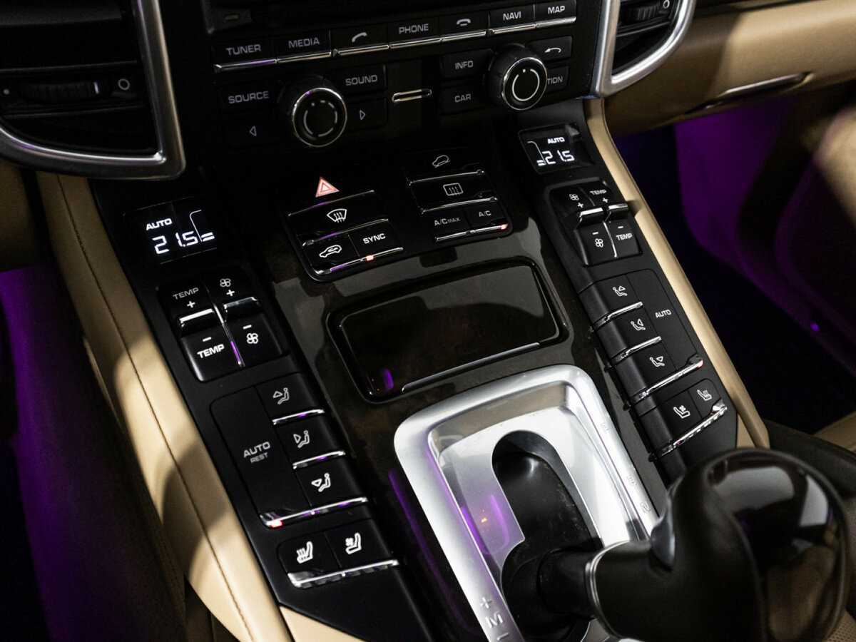 Купить Porsche Cayenne с пробегом. Фото: #20
