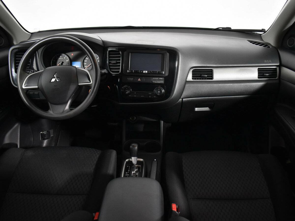 Купить Mitsubishi Outlander с пробегом. Фото: #10