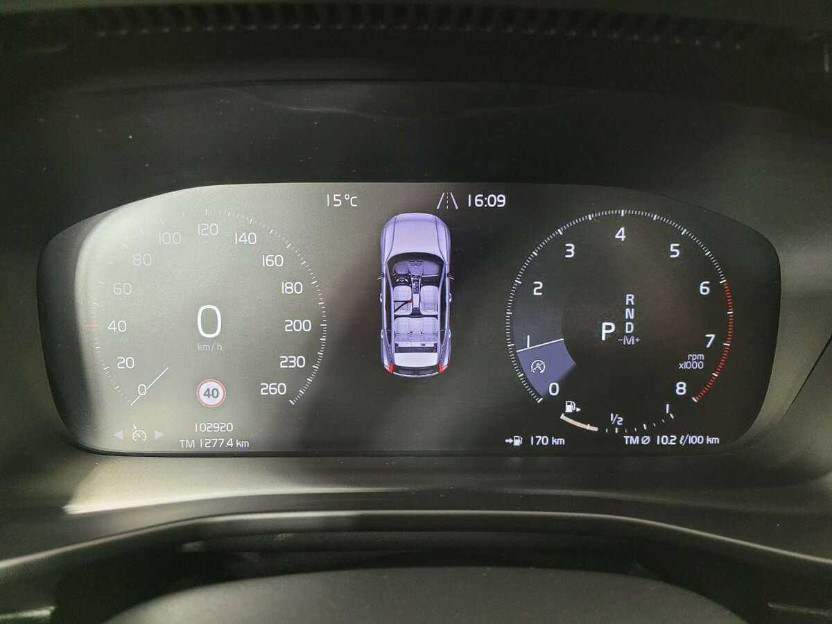 Купить Volvo XC40 с пробегом. Фото: #10