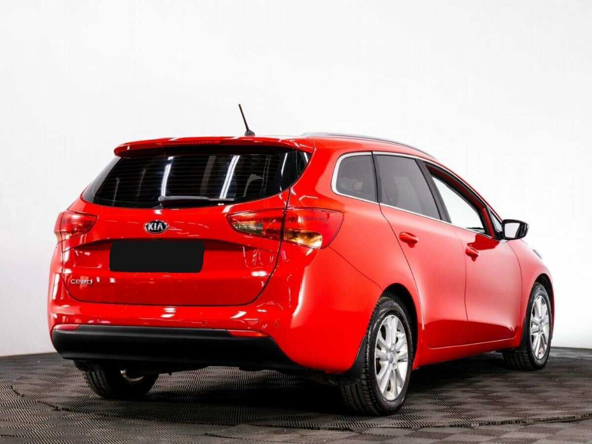 Купить Kia Ceed с пробегом. Фото: #3