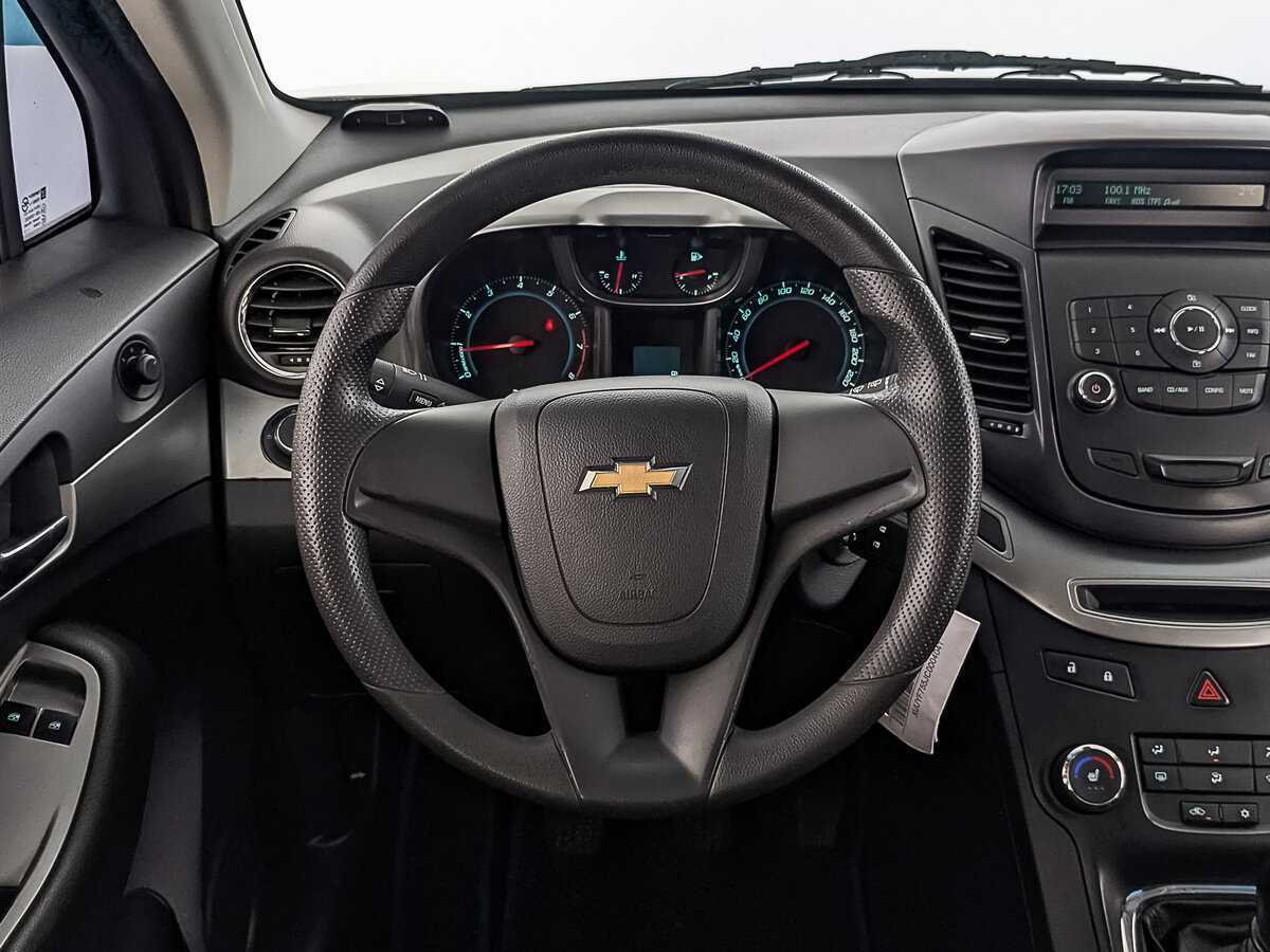 Купить Chevrolet Orlando с пробегом. Фото: #21