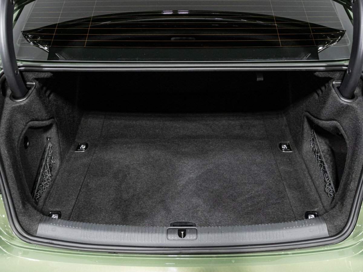 Купить Audi A4 с пробегом. Фото: #13