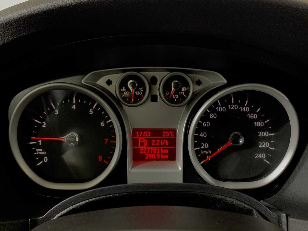 Купить Ford Focus с пробегом. Фото: #13