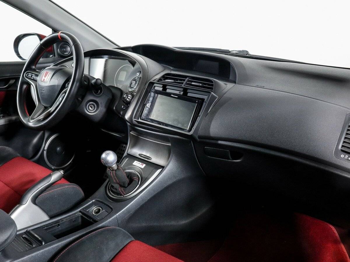 Купить Honda Civic Type R с пробегом. Фото: #8