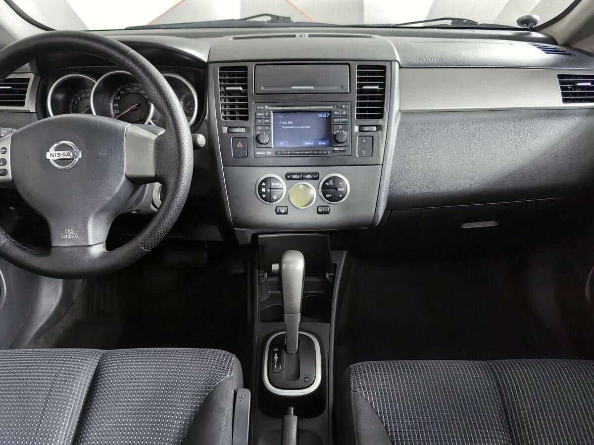 Купить Nissan Tiida с пробегом. Фото: #10