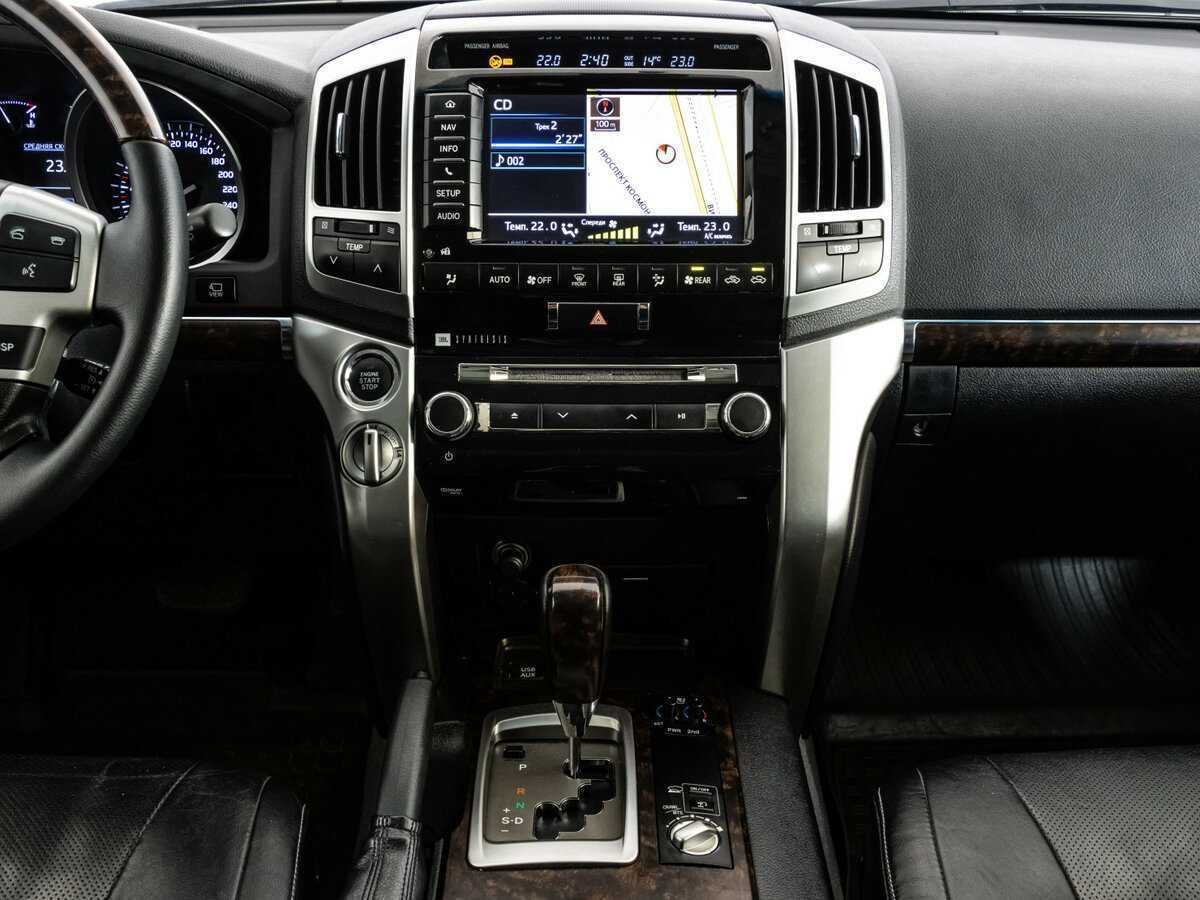 Купить Toyota Land Cruiser с пробегом. Фото: #16