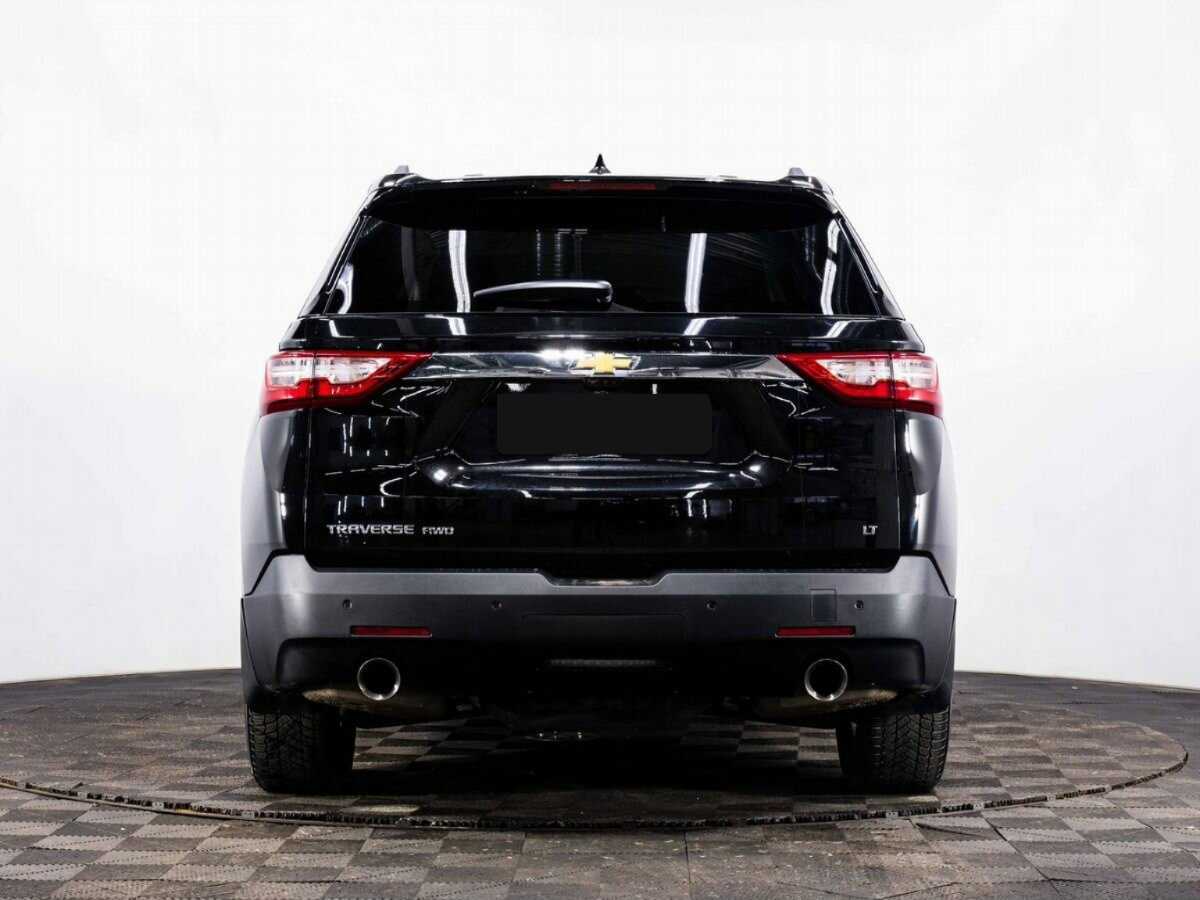 Купить Chevrolet Traverse с пробегом. Фото: #4