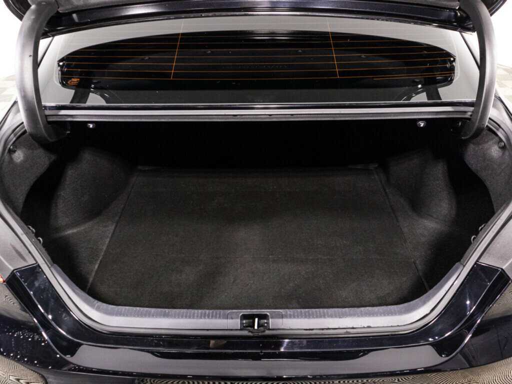 Купить Toyota Camry с пробегом. Фото: #14