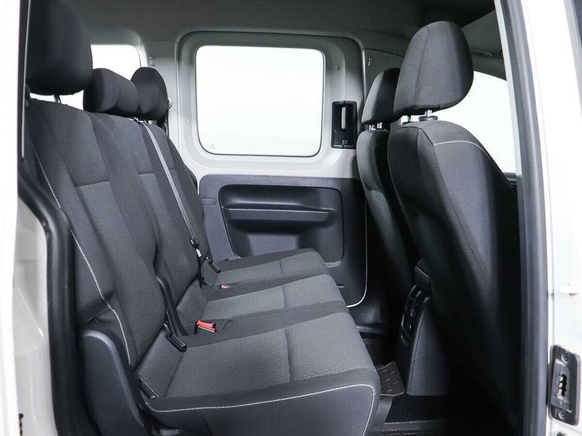 Купить Volkswagen Caddy с пробегом. Фото: #9