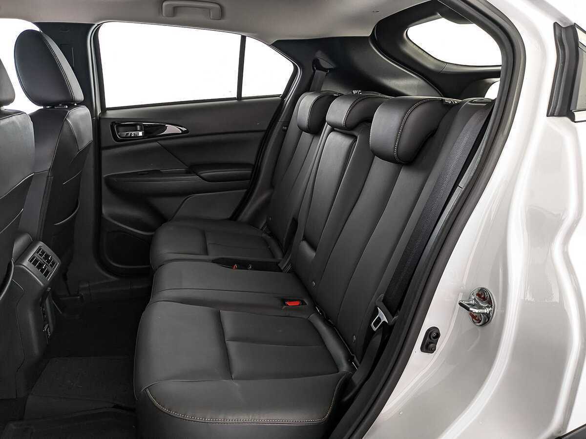 Купить Mitsubishi Eclipse Cross с пробегом. Фото: #16