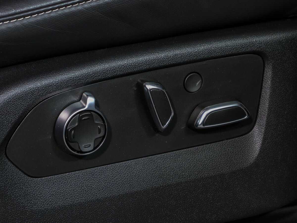 Купить Cadillac Escalade с пробегом. Фото: #18