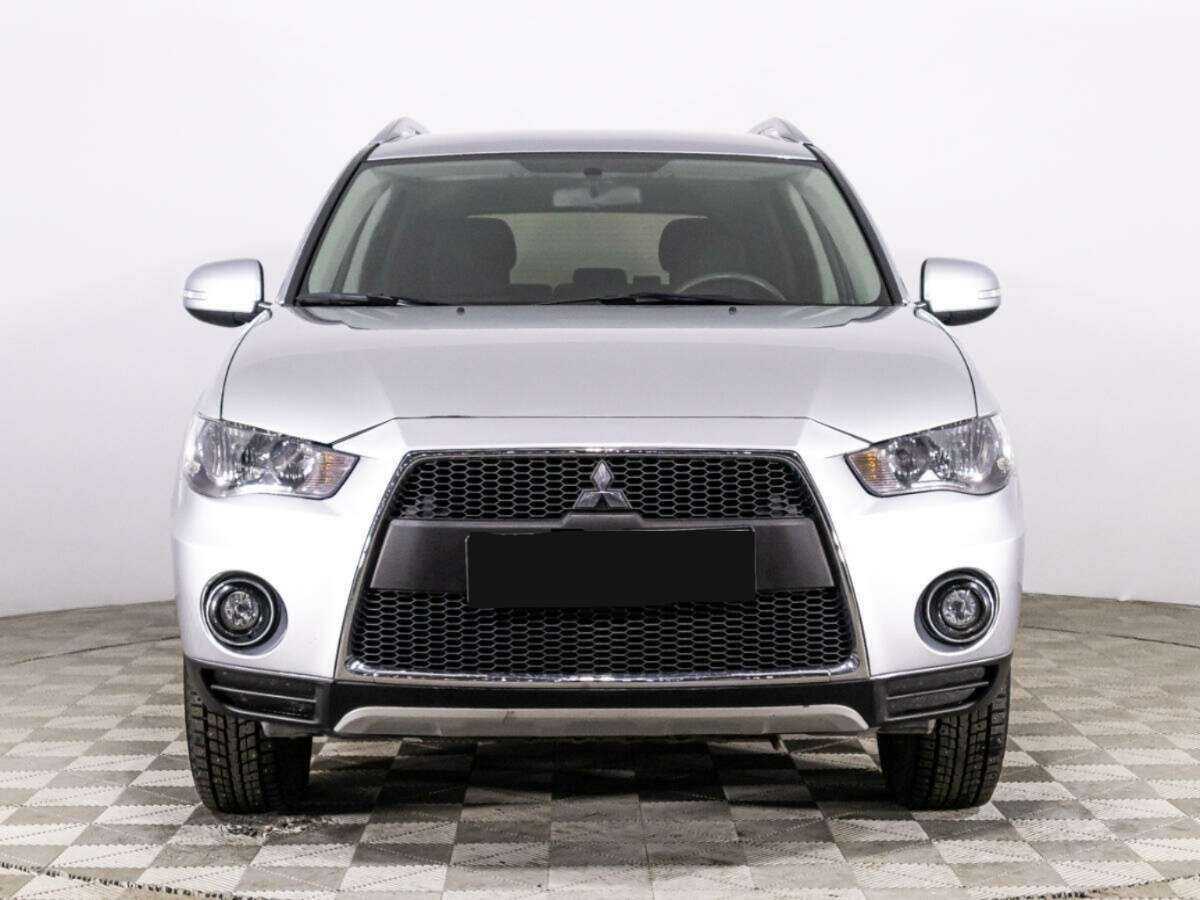 Купить Mitsubishi Outlander с пробегом. Фото: #1