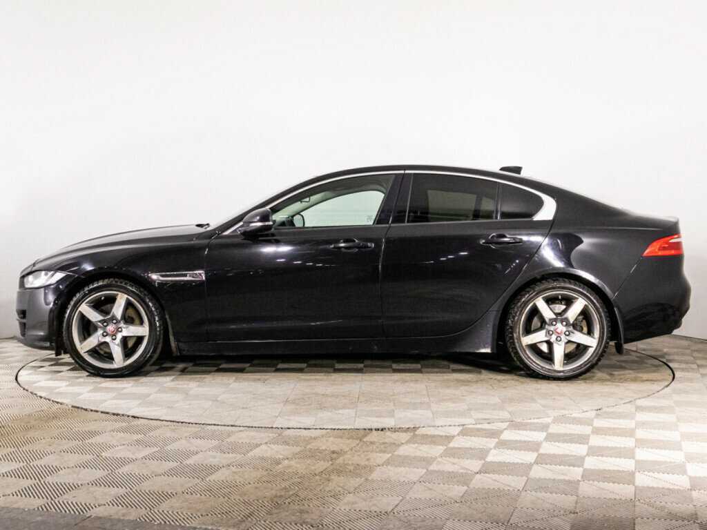 Купить Jaguar XE с пробегом. Фото: #7