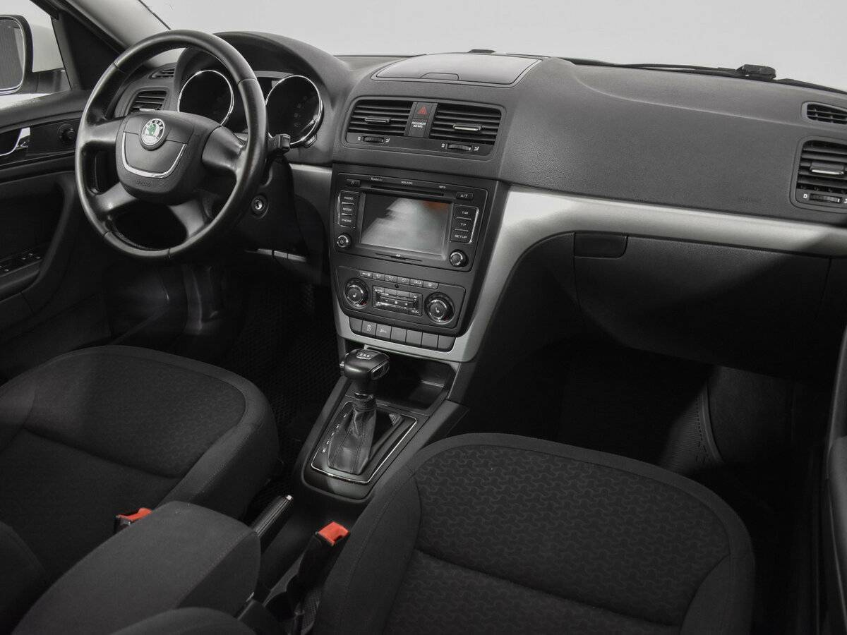 Купить Skoda Yeti с пробегом. Фото: #8