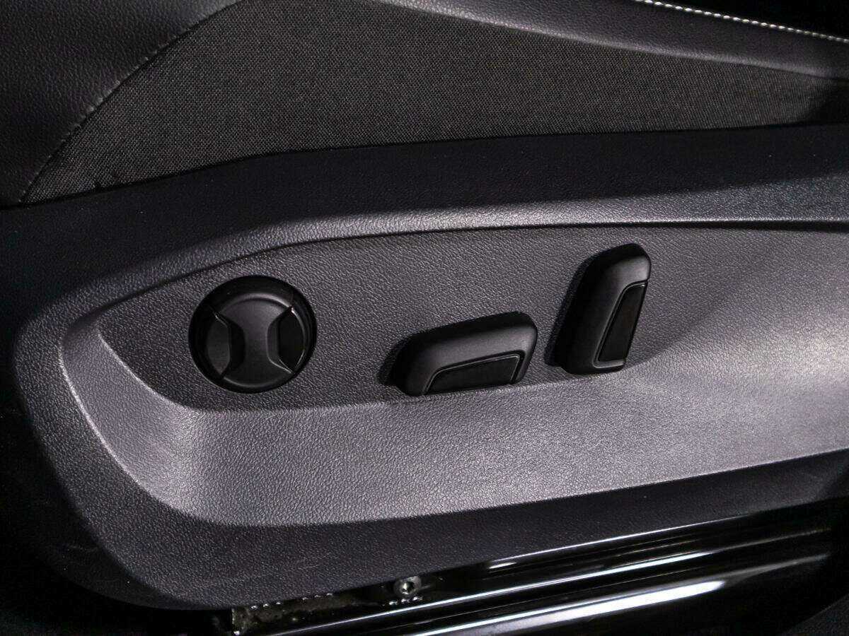 Купить Volkswagen Tiguan с пробегом. Фото: #16