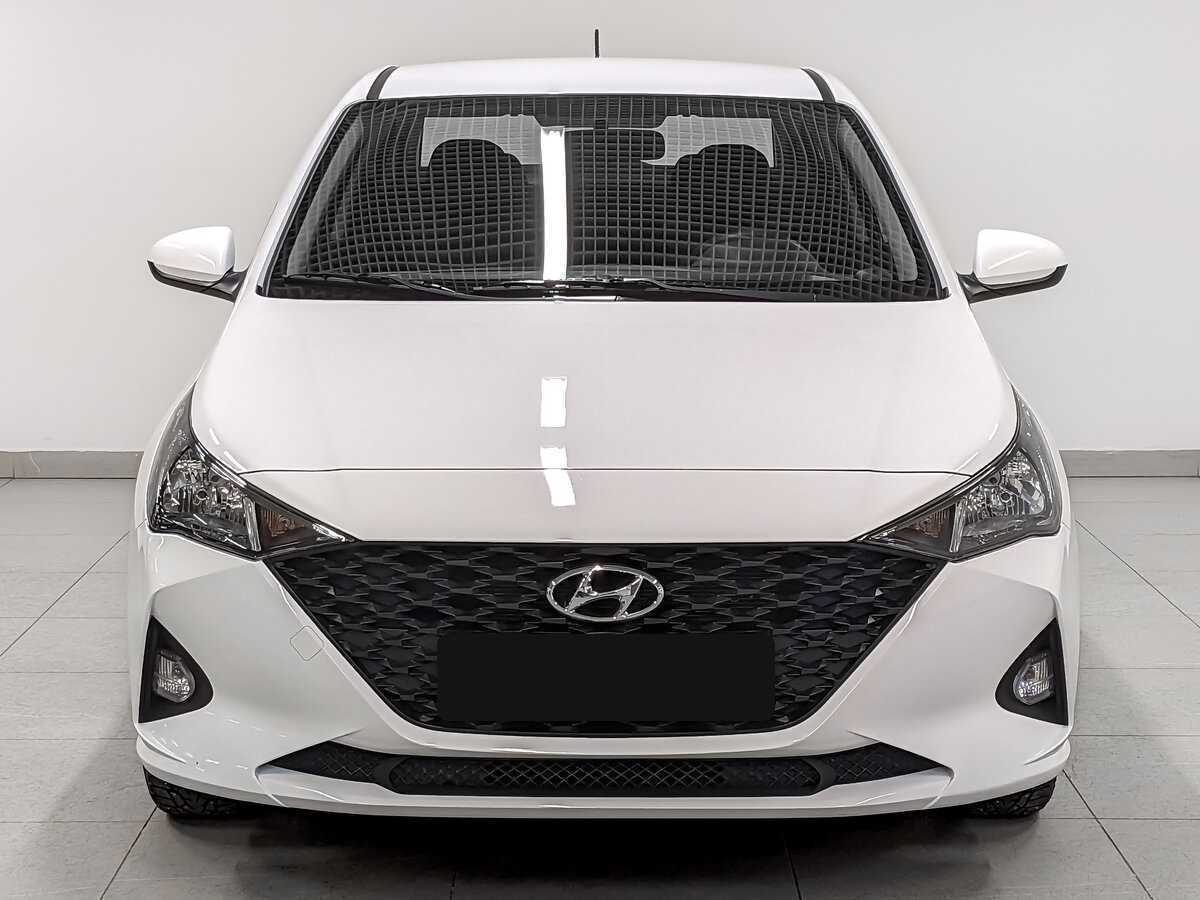 Купить Hyundai Solaris с пробегом. Фото: #1