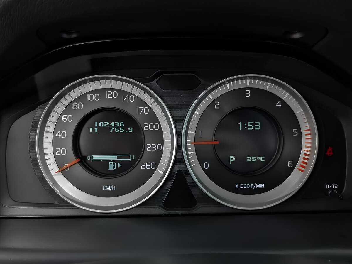 Купить Volvo XC70 с пробегом. Фото: #11