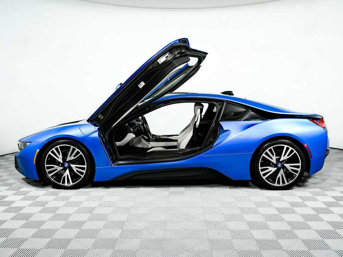Купить BMW i8 с пробегом. Фото: #19