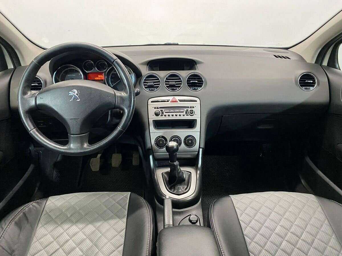Купить Peugeot 408 с пробегом. Фото: #8