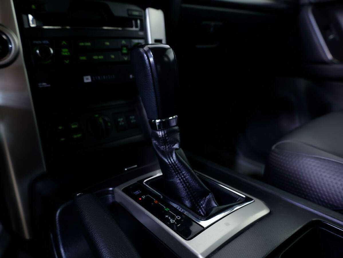Купить Toyota Land Cruiser Prado с пробегом. Фото: #21