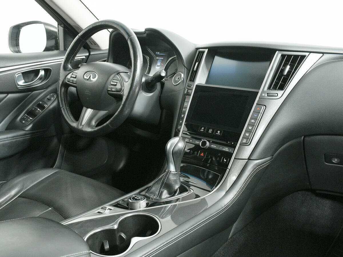 Купить Infiniti Q50 с пробегом. Фото: #6