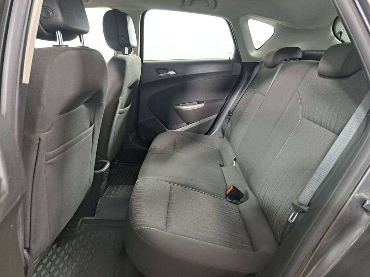 Купить Opel Astra с пробегом. Фото: #8