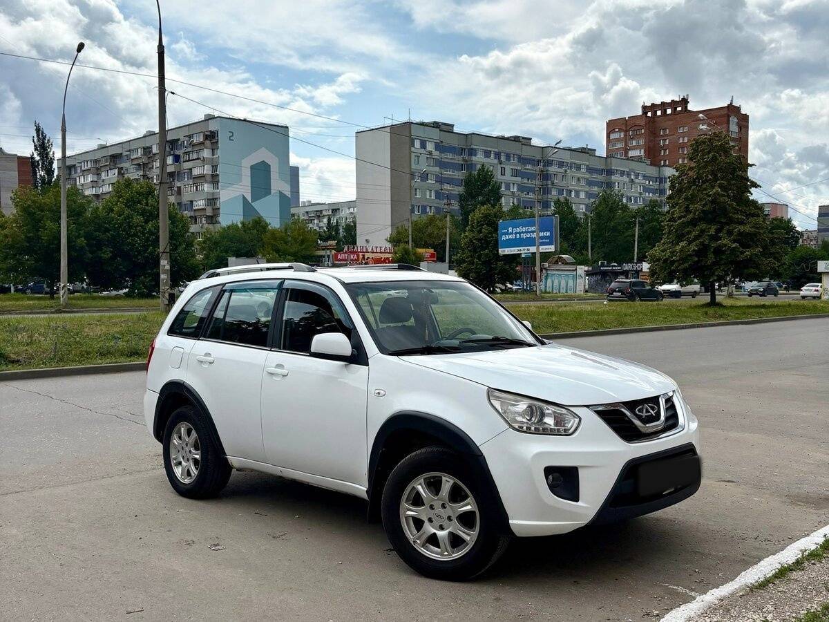 Купить Chery Tiggo (T11) с пробегом. Фото: #2