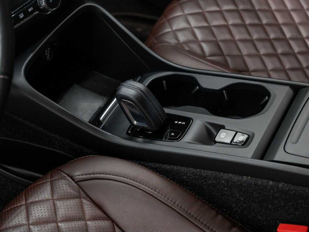 Купить Volvo XC40 с пробегом. Фото: #16