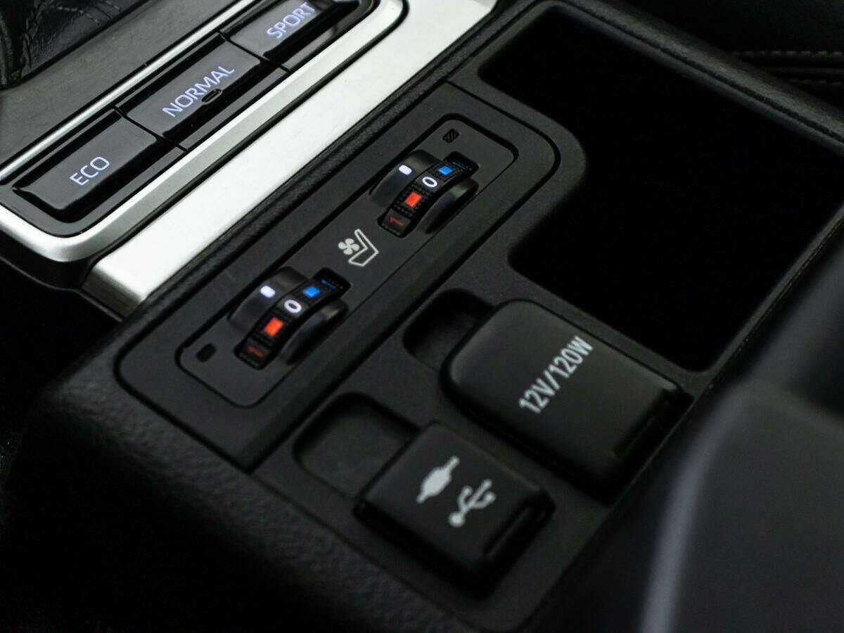 Купить Toyota Land Cruiser Prado с пробегом. Фото: #21
