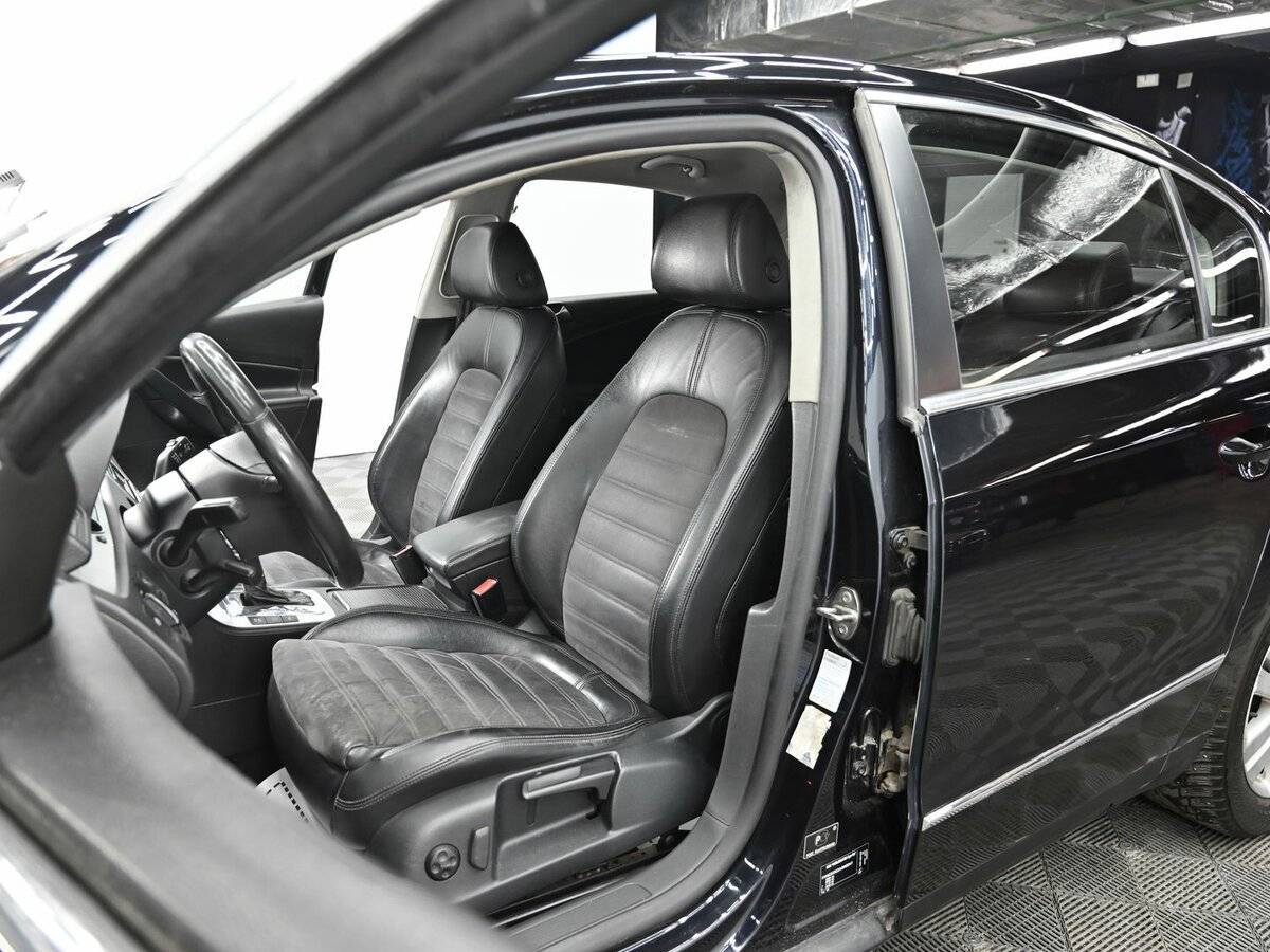 Купить Volkswagen Passat с пробегом. Фото: #4