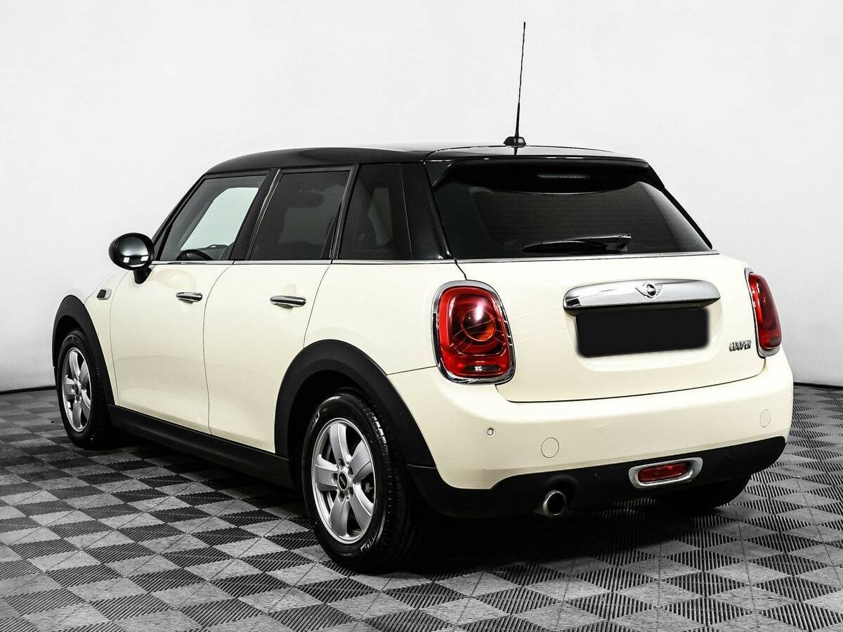 Купить Mini Hatch с пробегом. Фото: #6