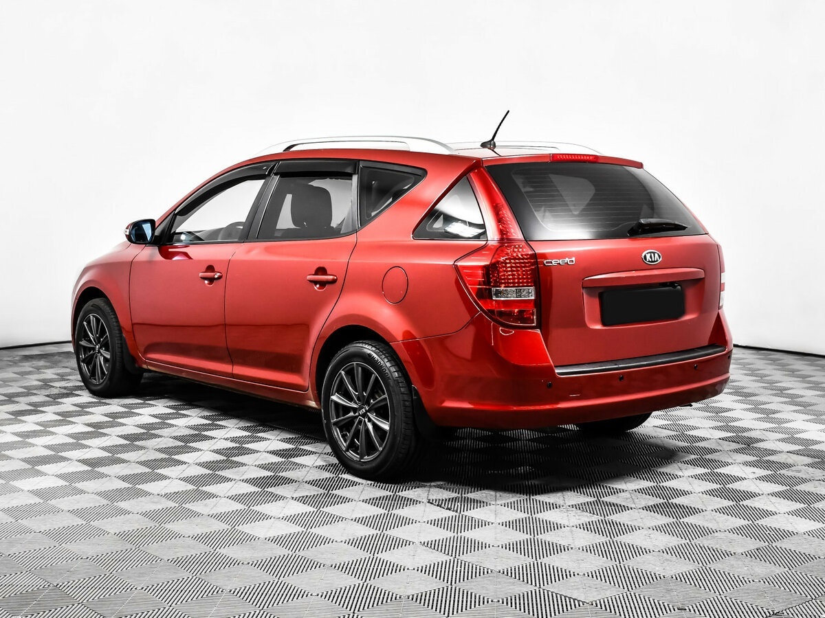 Купить Kia Ceed с пробегом. Фото: #5