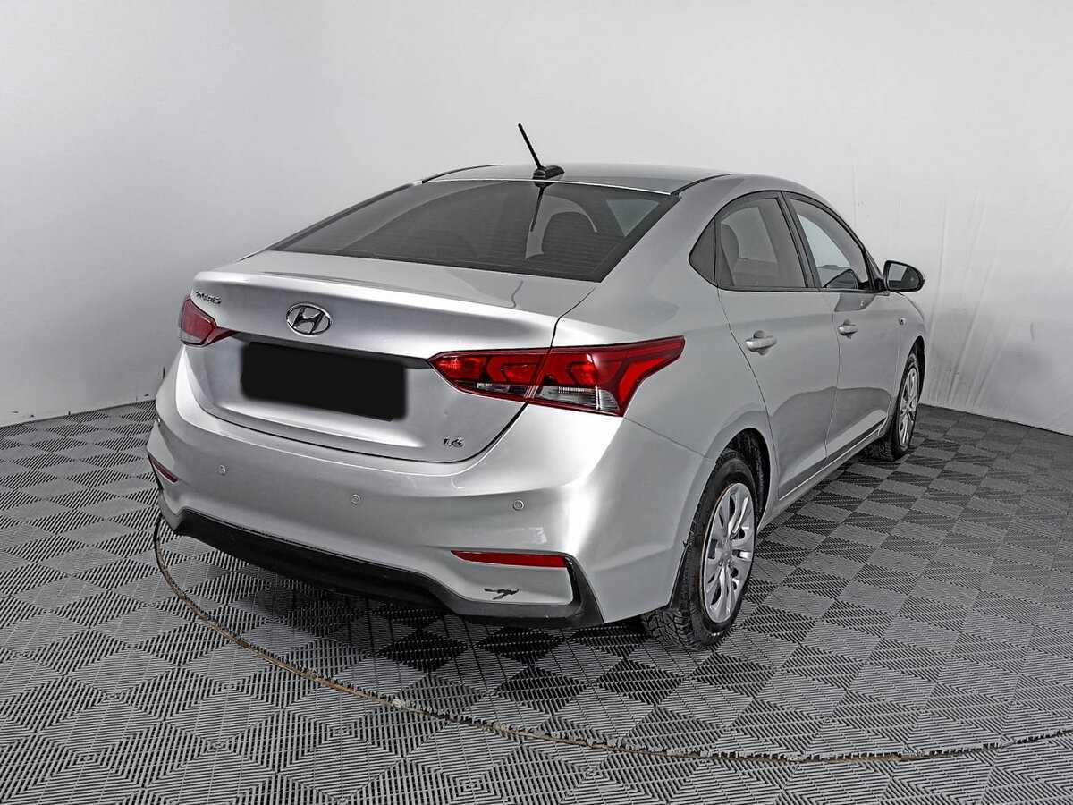 Купить Hyundai Solaris с пробегом. Фото: #3