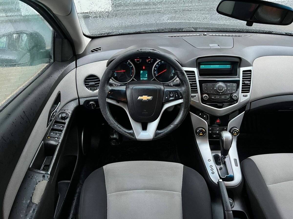 Купить Chevrolet Cruze с пробегом. Фото: #5