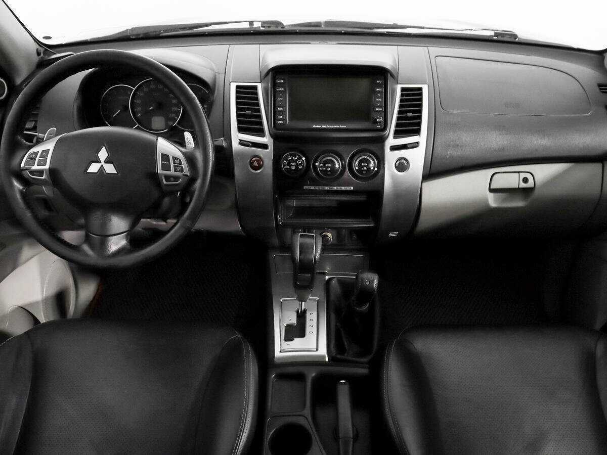 Купить Mitsubishi Pajero Sport с пробегом. Фото: #11